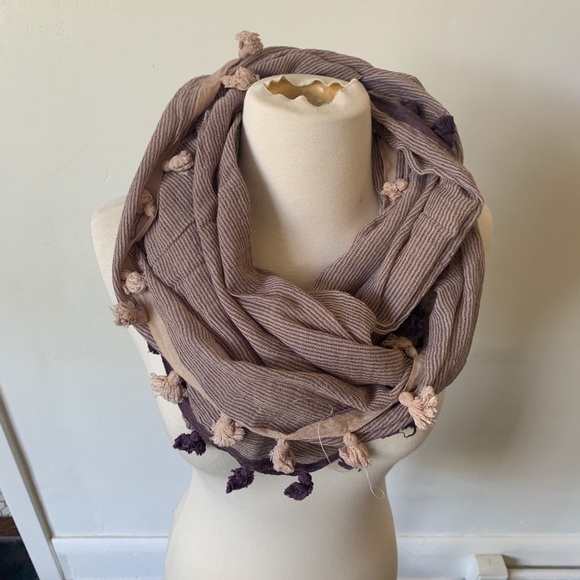 Urban Outfitters Accessories - Urban Outfitters Infinity Scarf